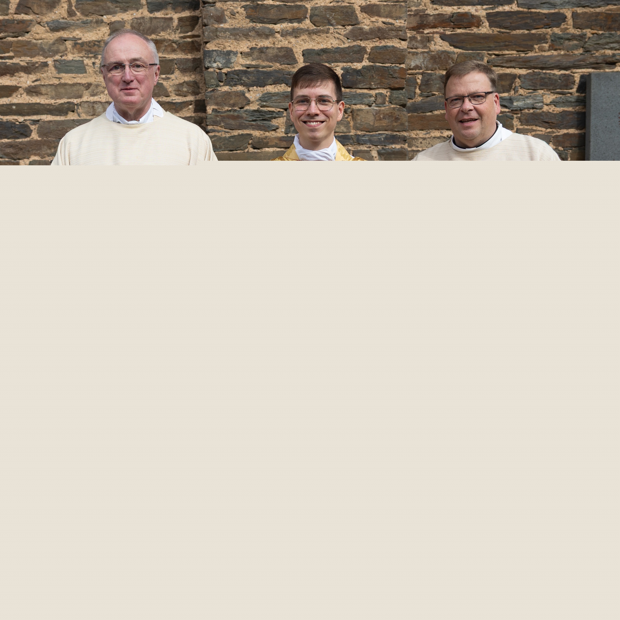 v.l.n.r.: Pfarrer Klaus Kohnz, Kaplan Johannes Gold, Pfarrer Stefan Dumont von links nach rechts: Pfarrer Klaus Kohns, Müllenbach, Johannes Gold, künftig Kaplan in Saarlouis, Pfarrer Stefan Dumont, Boppard