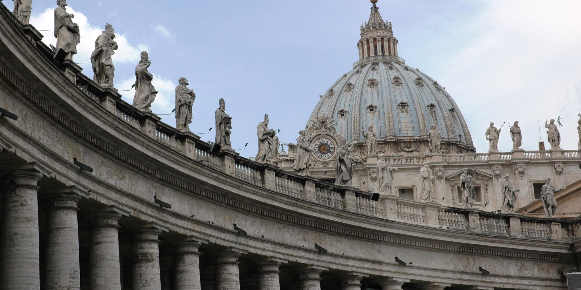 Petersdom in Rom mit der Evangelistengalerie